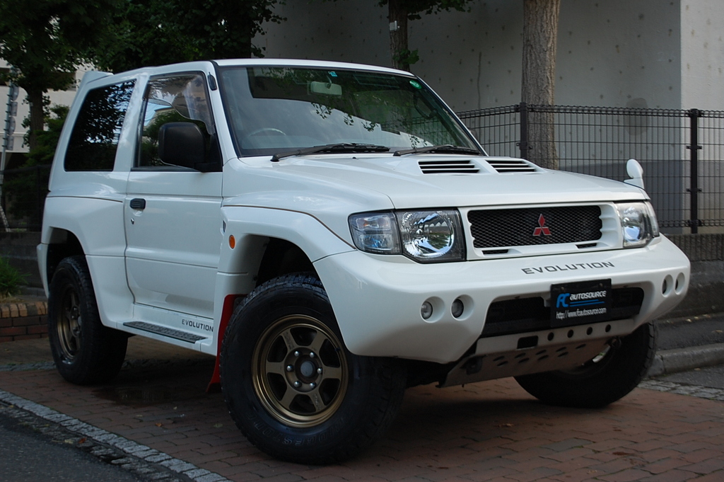 Pajero Evolution 5spd with Bronze Volks Racing alloys